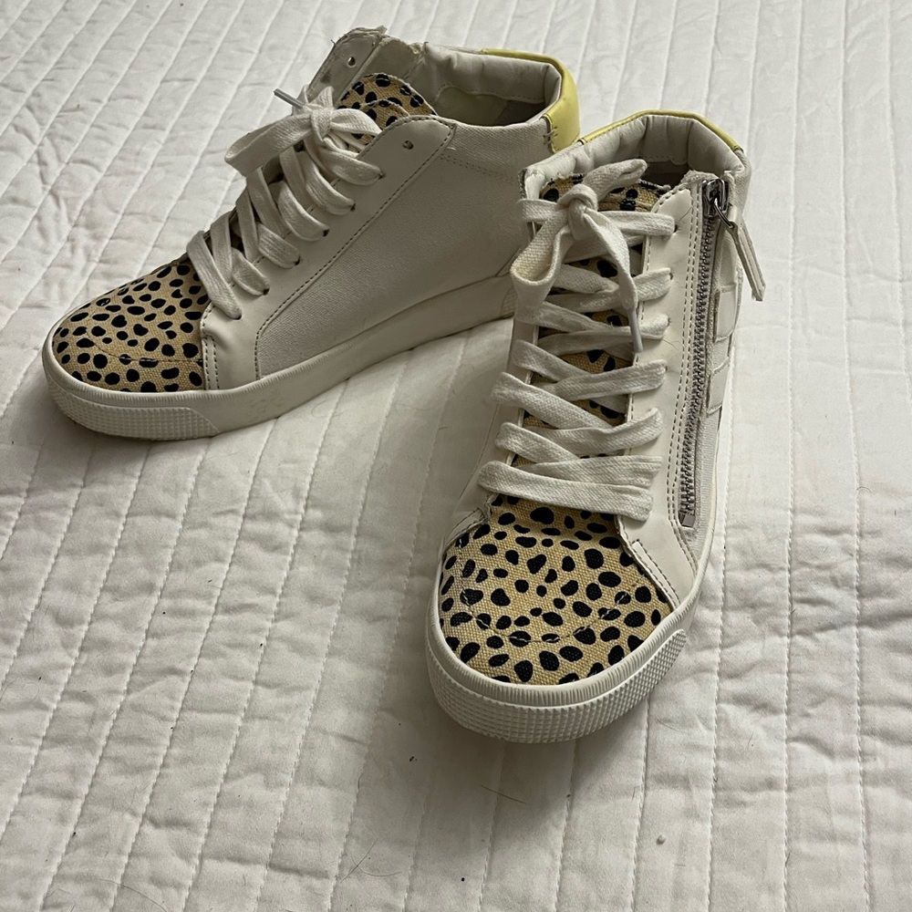 Dolce Vita leopard high tops